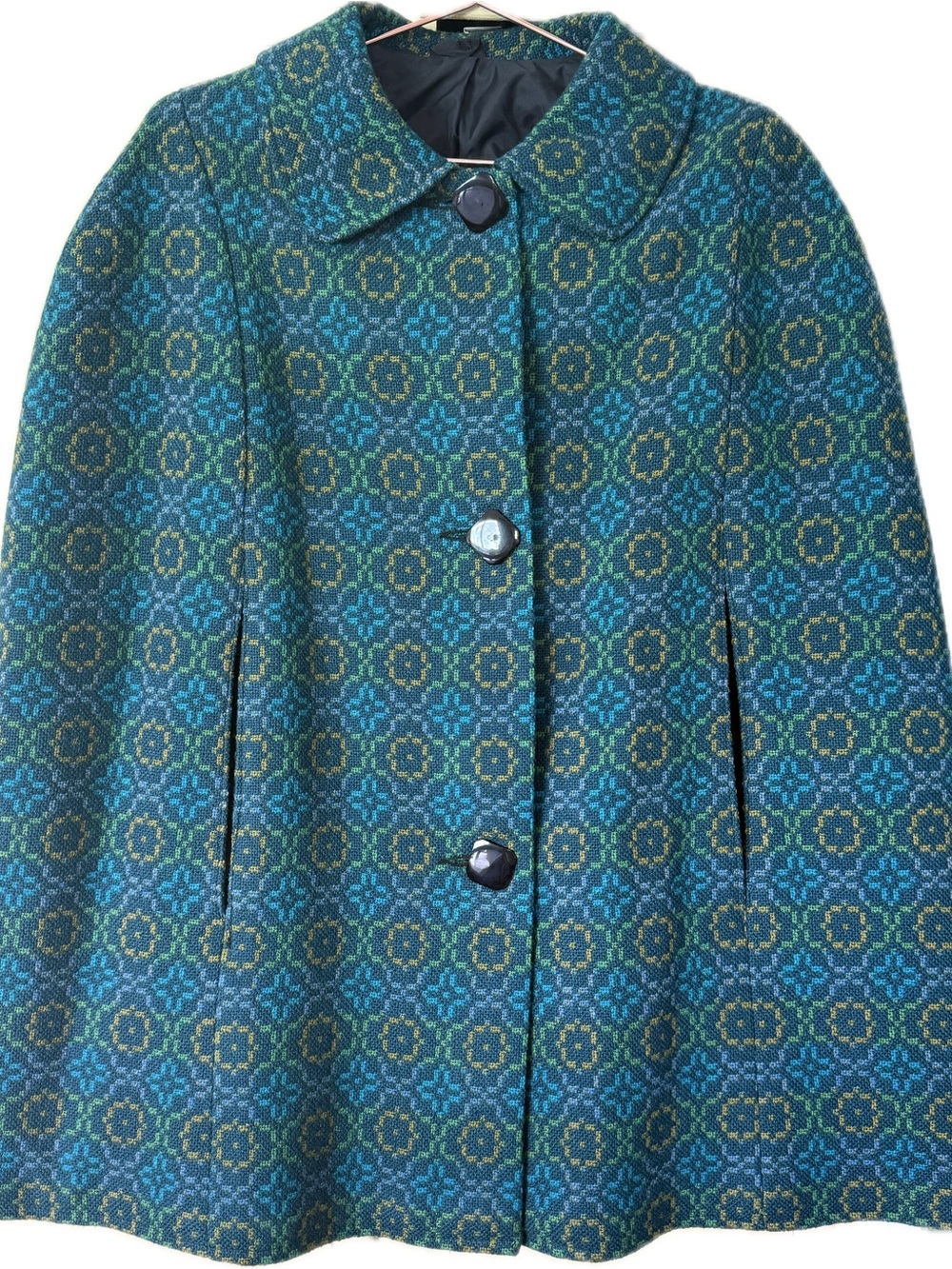 Vintage Women’s Teal Patterned Cape